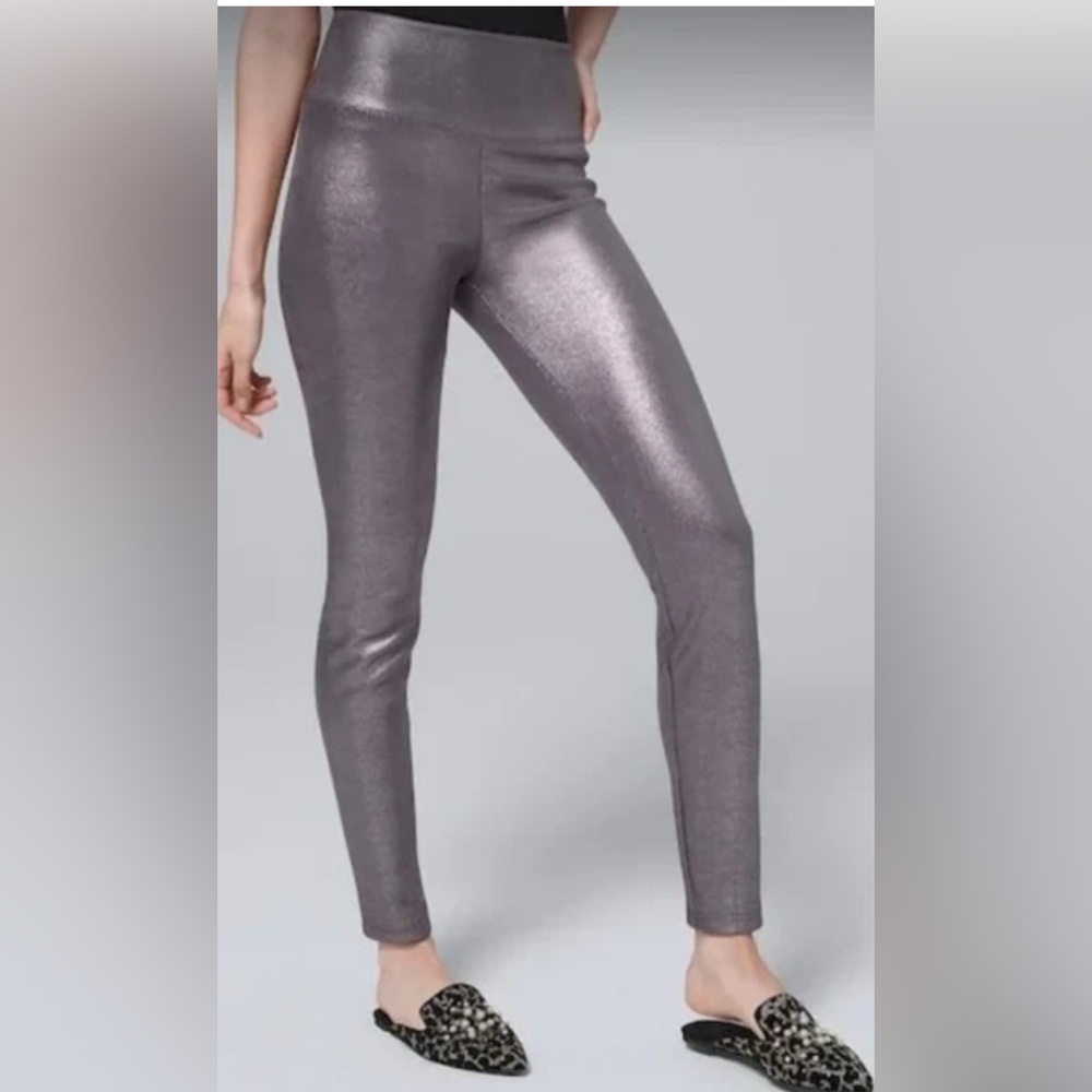 RUNWAY White House Black Market Gray Leggings with Sleek Metallic Finish. Size 8